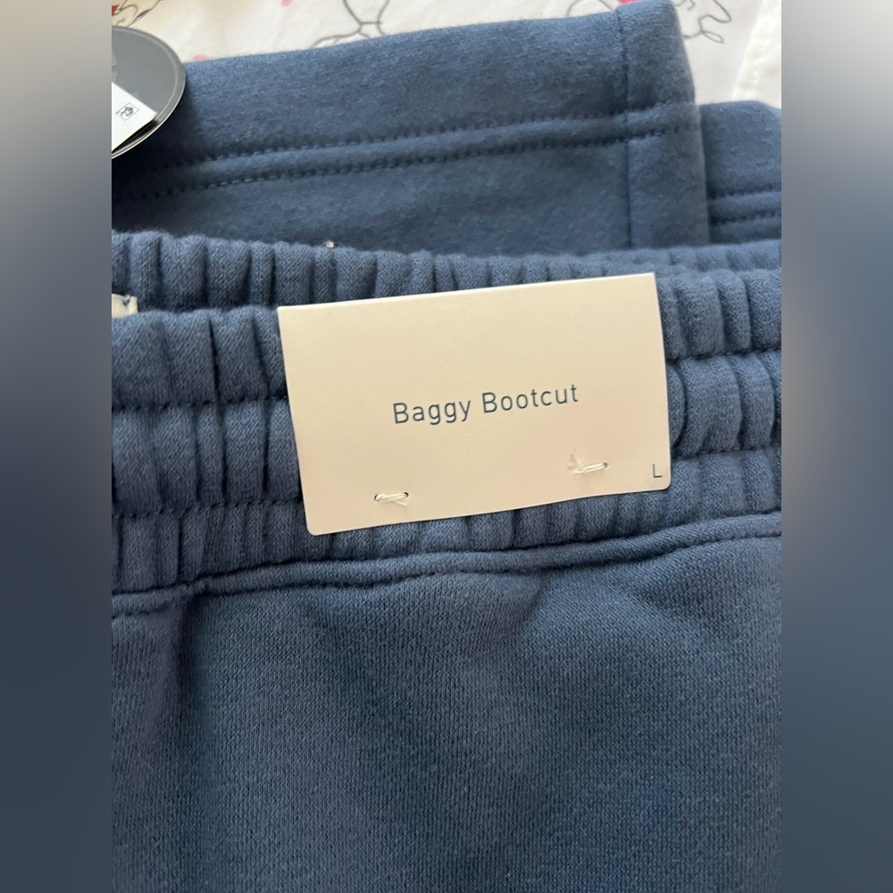 Hollister Navy Baggy Sweatpants - Picture 3 of 9